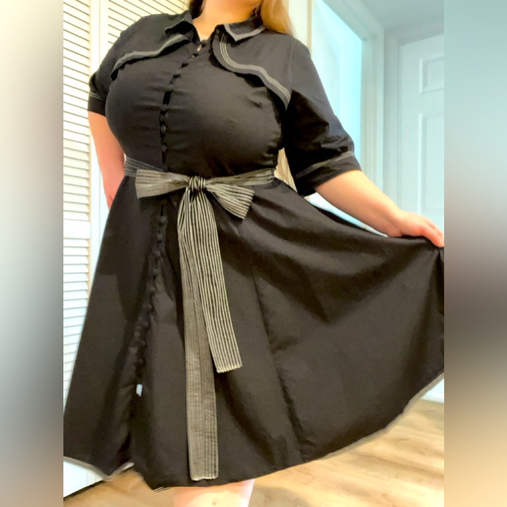 Rockabilly Goth Pinup Dress | Button-Up Sash-Tie Collar Yoke & Pockets | 3X 24W